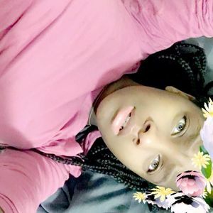 Meet your Posher, Shania